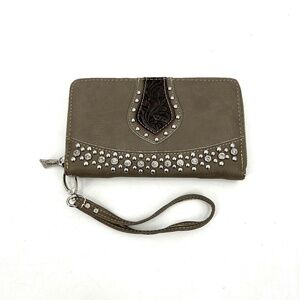 NWOT TRINITY RANCH Toupe Brown Bling Boho Tooled Faux Leather Wallet Clutch